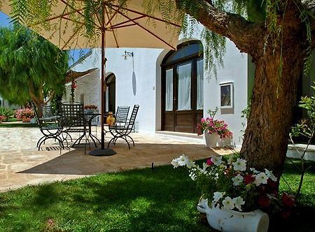 Hotel Masseria L'Ovile ออสตูนี ภายนอก รูปภาพ