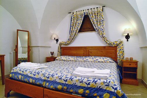 Hotel Masseria L'Ovile ออสตูนี ภายนอก รูปภาพ